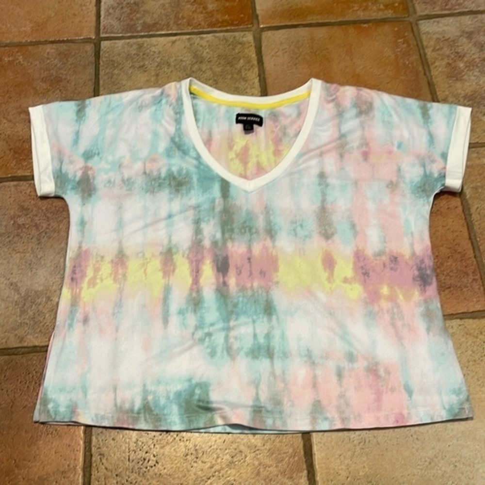 Room Service tie dye v neck tee Large